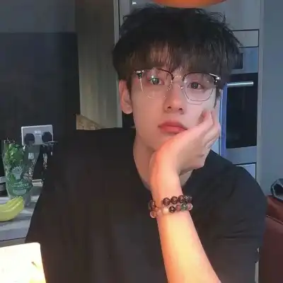 隗逸馨
